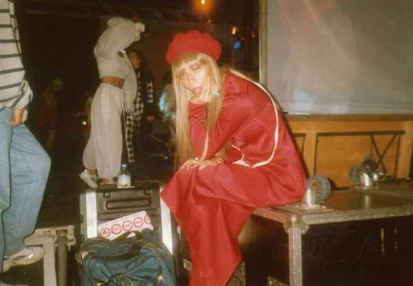 Crowd dancing at an Egebamyasi live show