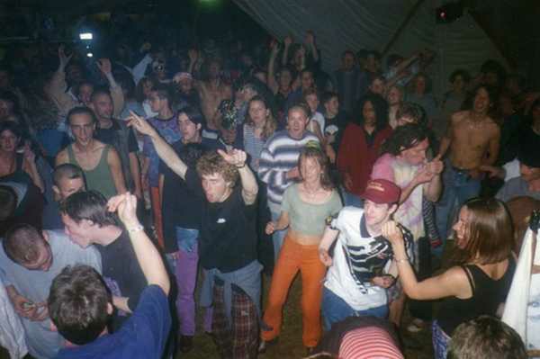 Crowd dancing at an Egebamyasi live show