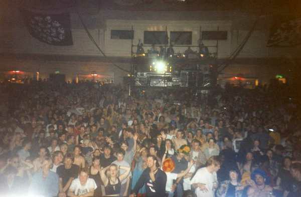 Crowd dancing at an Egebamyasi live show