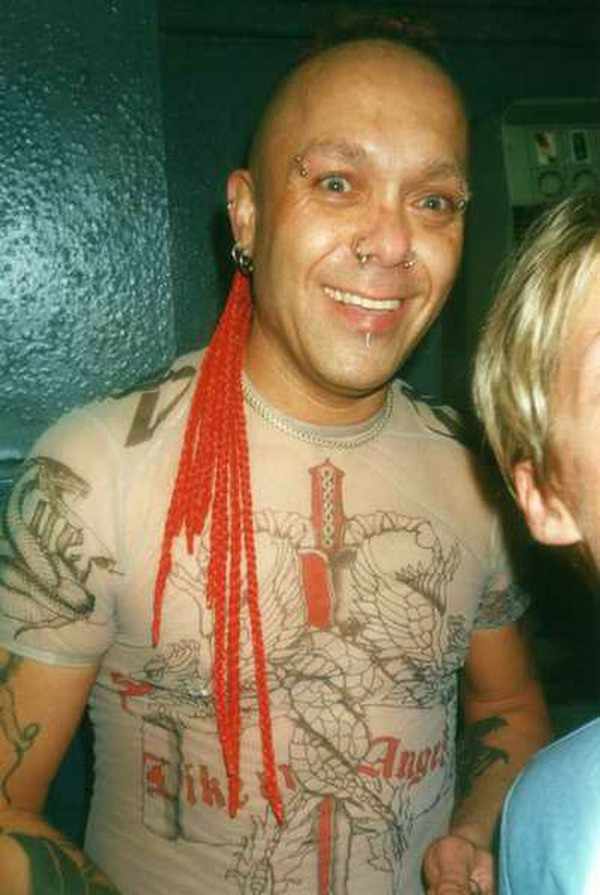 Crowd dancing at an Egebamyasi live show