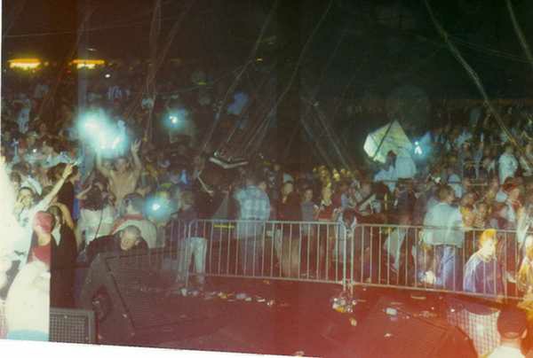 Crowd dancing at an Egebamyasi live show