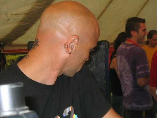 Crowd dancing at an Egebamyasi live show