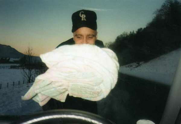 Crowd dancing at an Egebamyasi live show